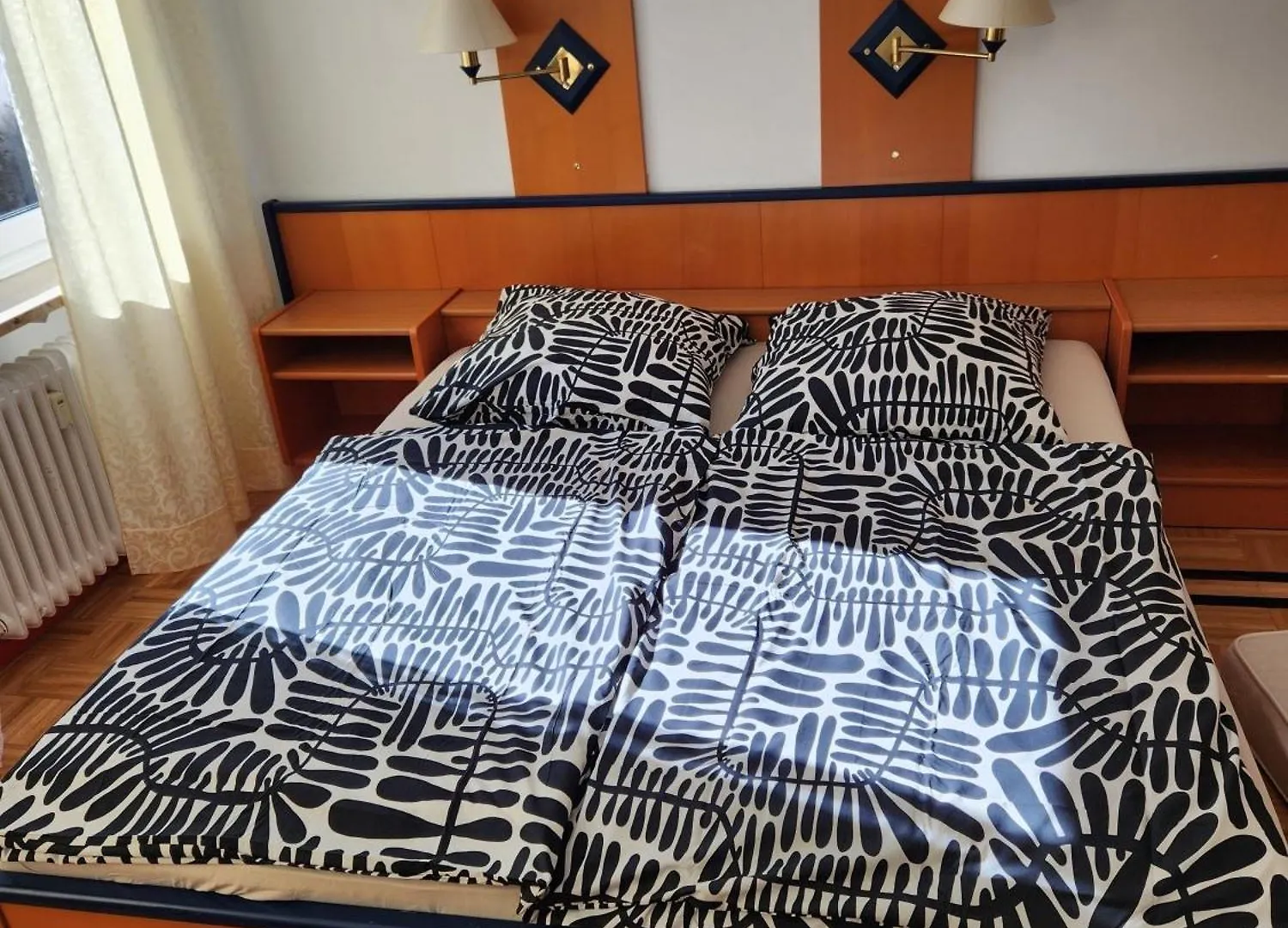 Lejlighed Pension Doppelbett Mit Balkon Zimmer 21 Nürnberg